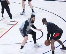 爱游戏-波特兰开拓者训练开放日，今晨扳平良机引欢呼，社区盾在即，轮换策略成焦点的简单介绍