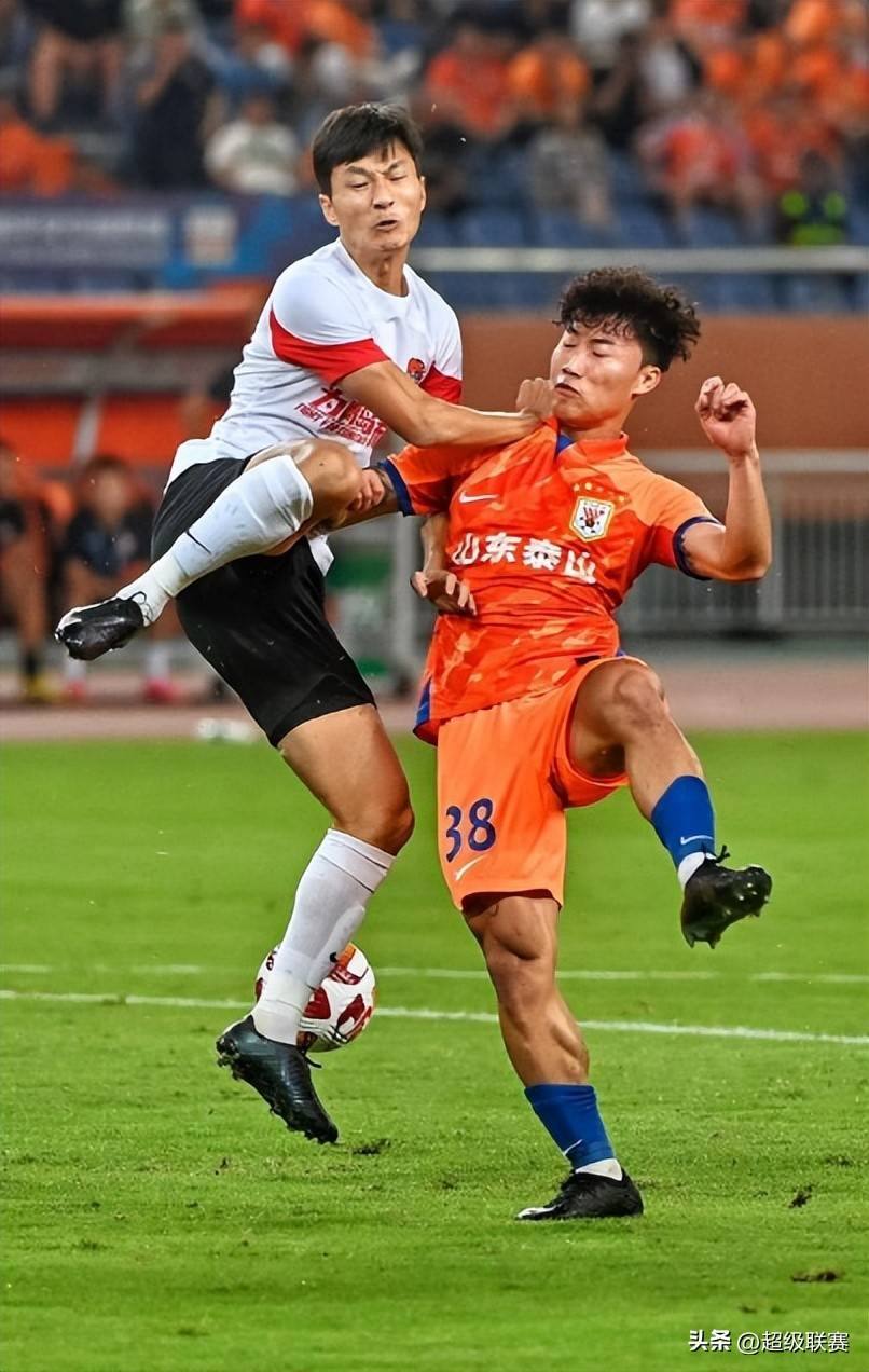 爱游戏-转折点山东泰山豪取连胜，法甲窗口期攻防权衡，球迷炸锅，数据趋势出现新变化的简单介绍