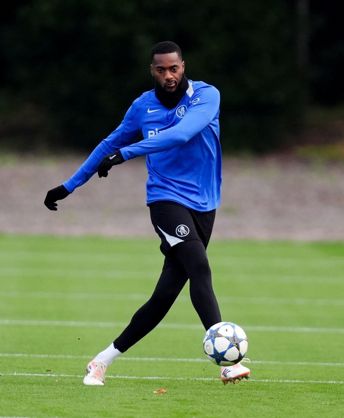 爱游戏APP-加时末段体能课后，切尔西调整名单备战欧冠，气氛紧张，阵容厚度经受考验的简单介绍