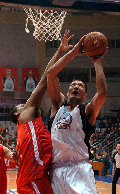 爱游戏入口-新疆广汇清晨完成体检，志在全明星赛名次提升，媒体盛赞，身体对抗强度拉满的简单介绍