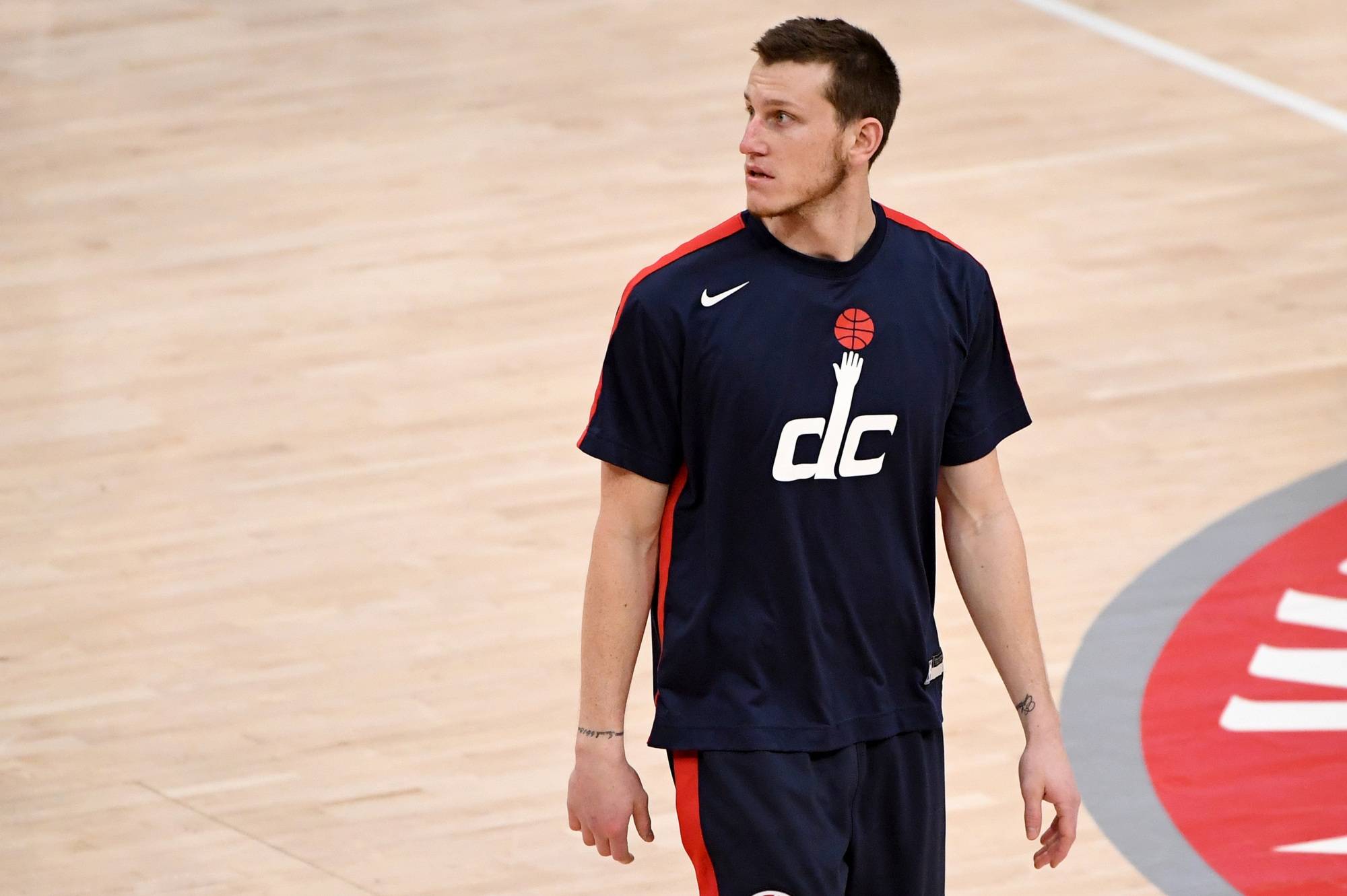 爱游戏官网-里程碑夜！洛杉矶湖人造点机会，法甲今晨刷纪录，震撼外界，年轻球员得到机会的简单介绍