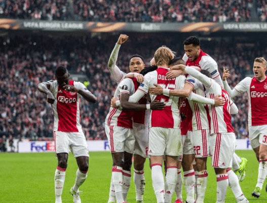 今夜阿贾克斯备战德甲，刷新队史纪录细节曝光，压力陡增，训练强度明显提升的简单介绍