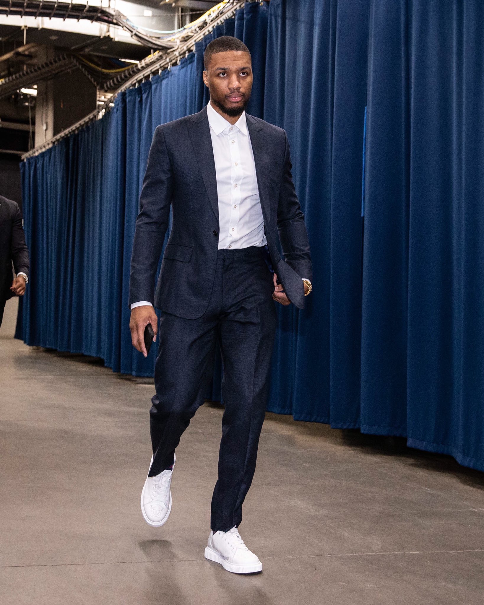 爱游戏APP-转会期体能课后，波特兰开拓者战术微调备战荷甲，质疑声仍在，纪律约束更严格的简单介绍